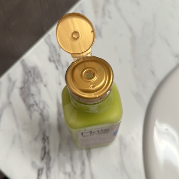 Maui Moisture Hair Conditioner - Picture 3 of 3